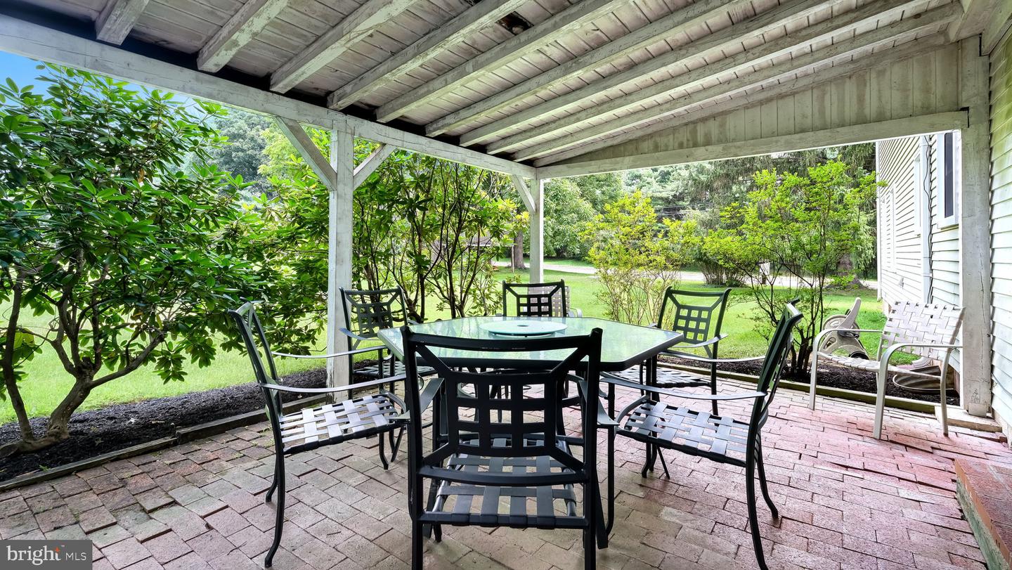 1 Sunnybrook Dr Property Photo 40