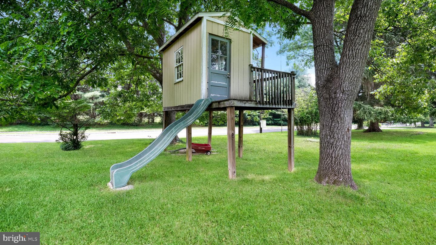 1 Sunnybrook Dr Property Photo 43