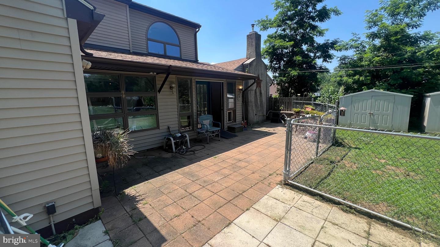 1155 Regina Ave Property Photo 15