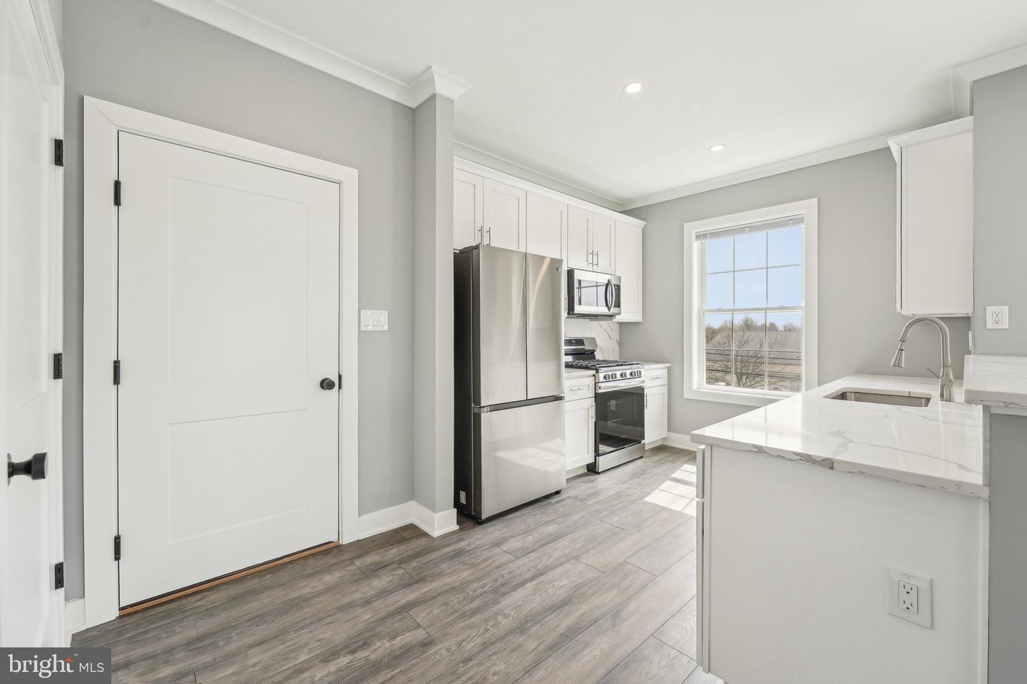 PABU2099512 Property Photo 1
