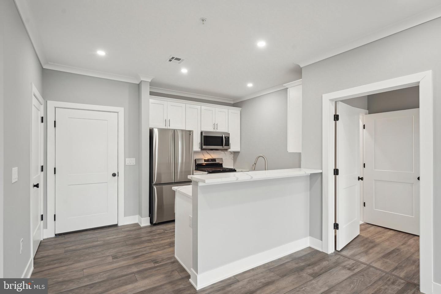 PABU2099514 Property Photo 1