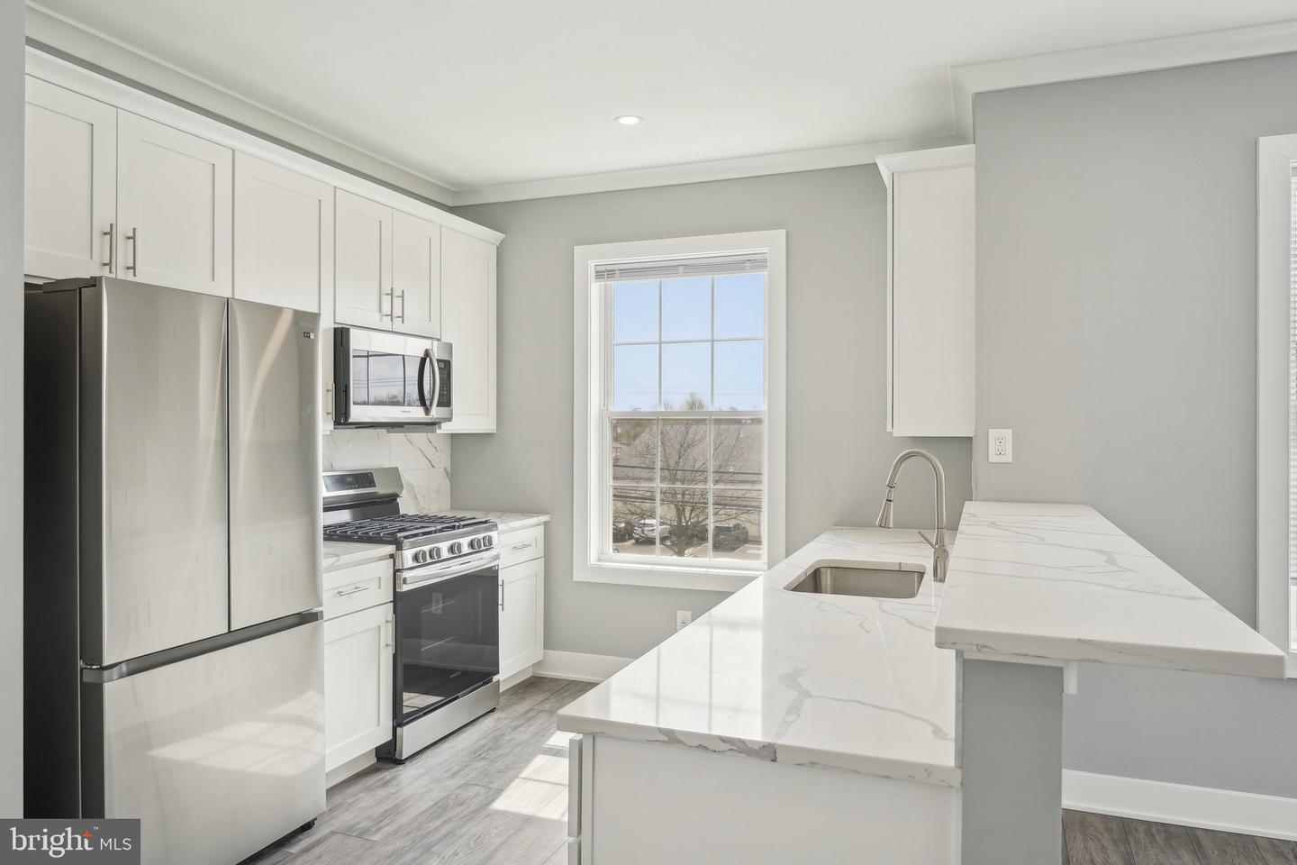 PABU2099520 Property Photo 1