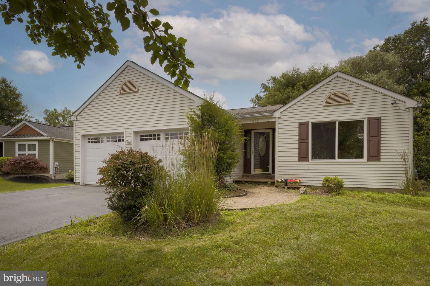 2388 Tabatha Dr Property Photo 1