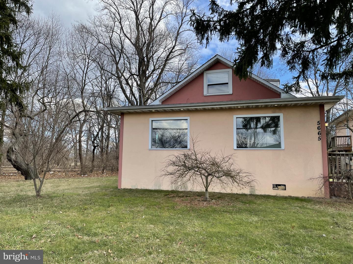 5665 Hulmeville Rd Property Photo 12