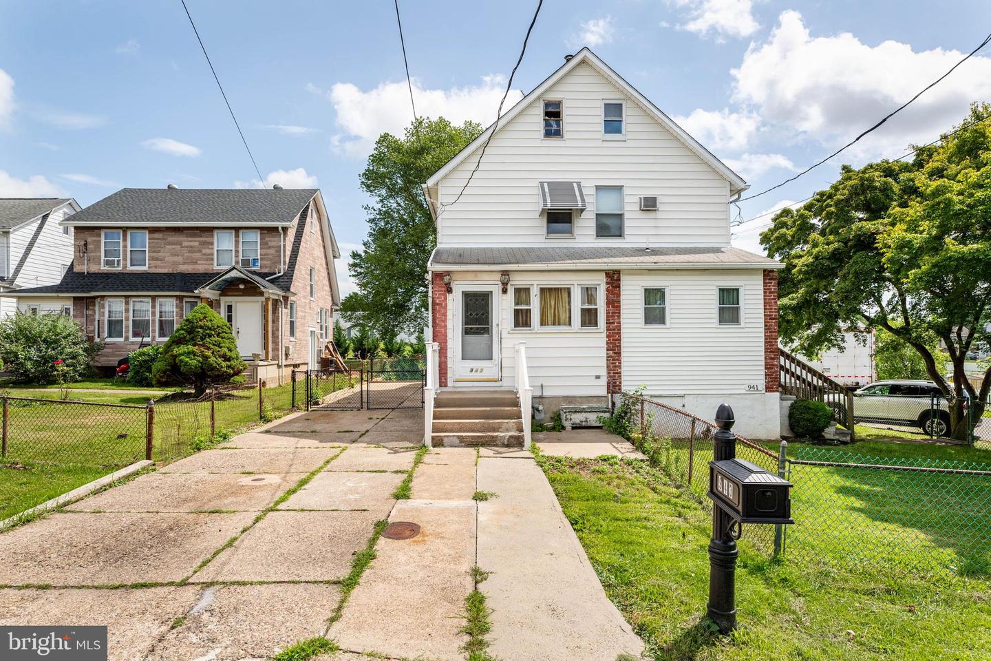 943 Cornwells Ave Property Photo 1