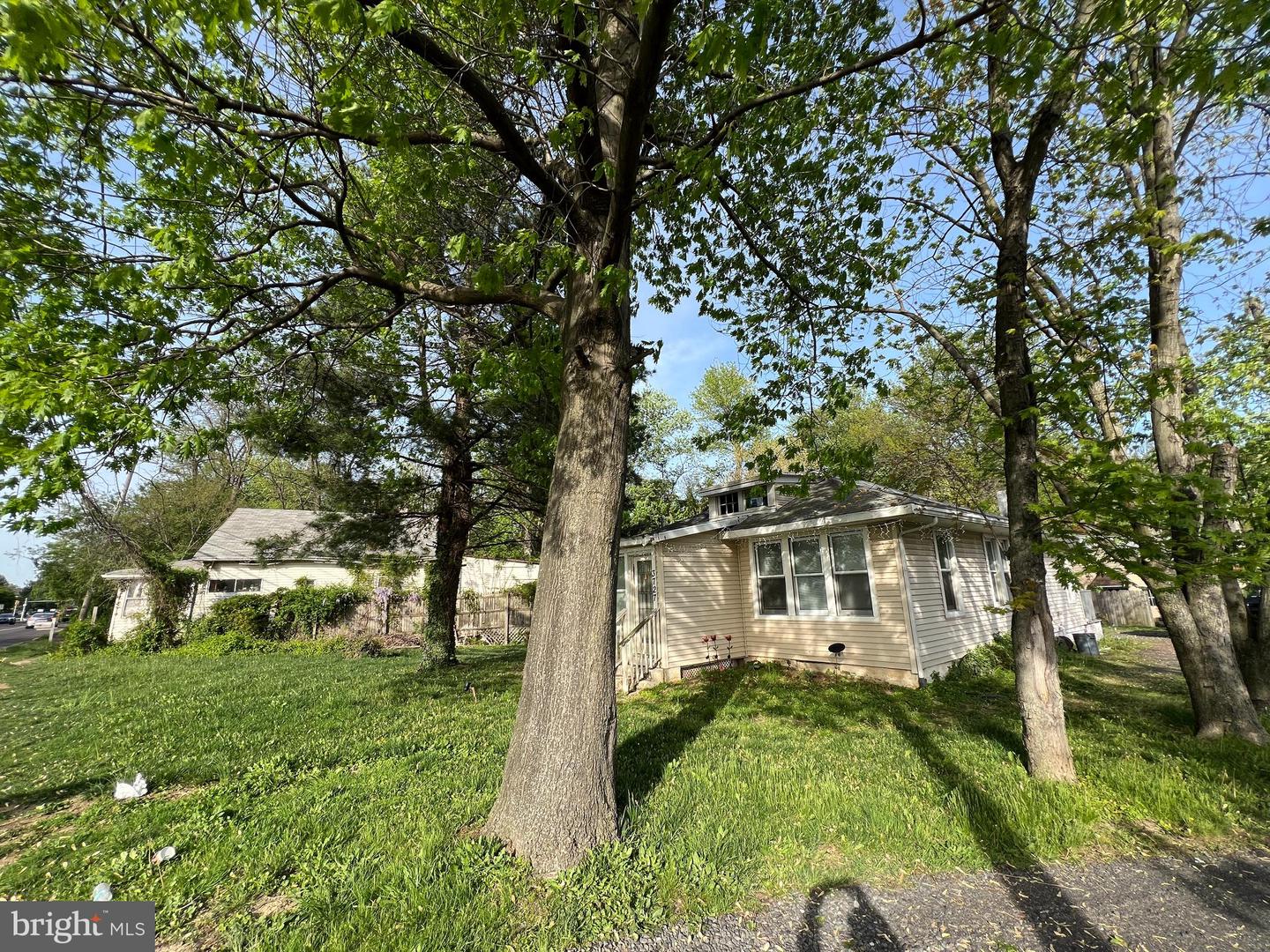3727 Hulmeville Rd Property Photo 5