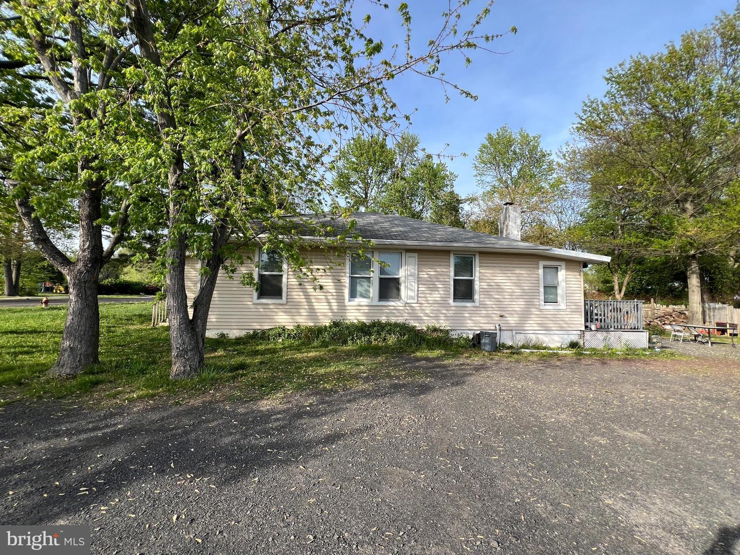 3727 Hulmeville Rd Property Photo 6