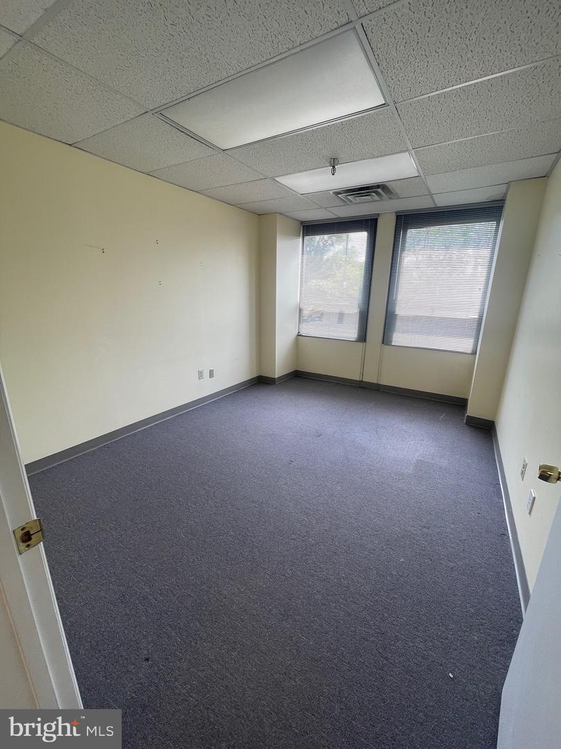 1200 Veterans Hwy #d-1 Property Photo 6