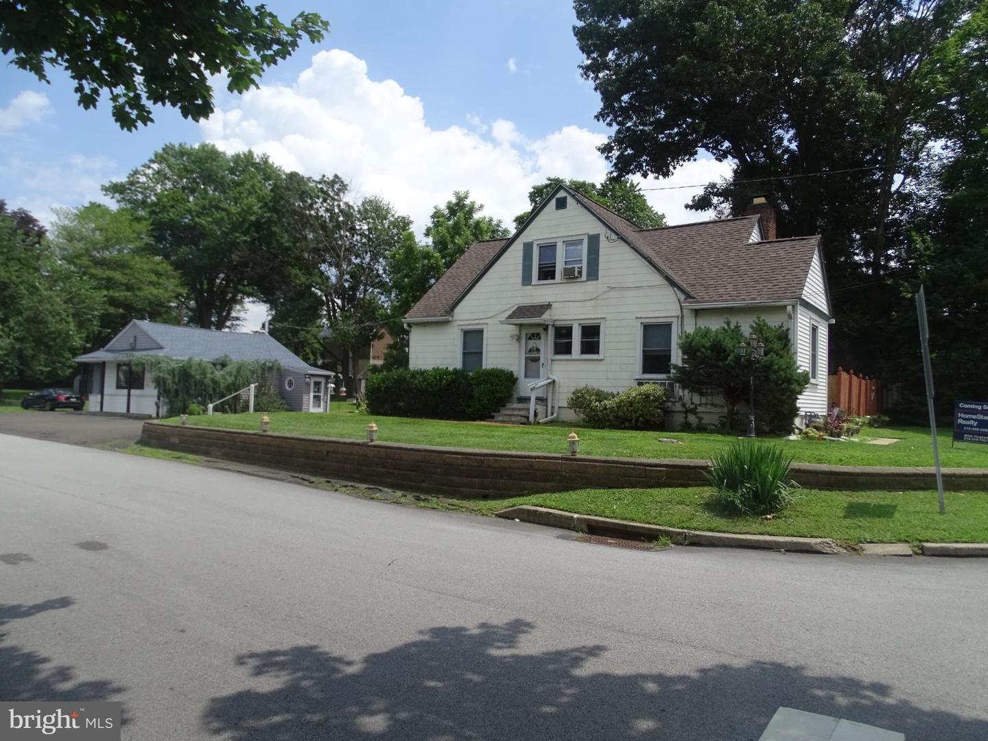 131 W Street Rd W Property Photo 1
