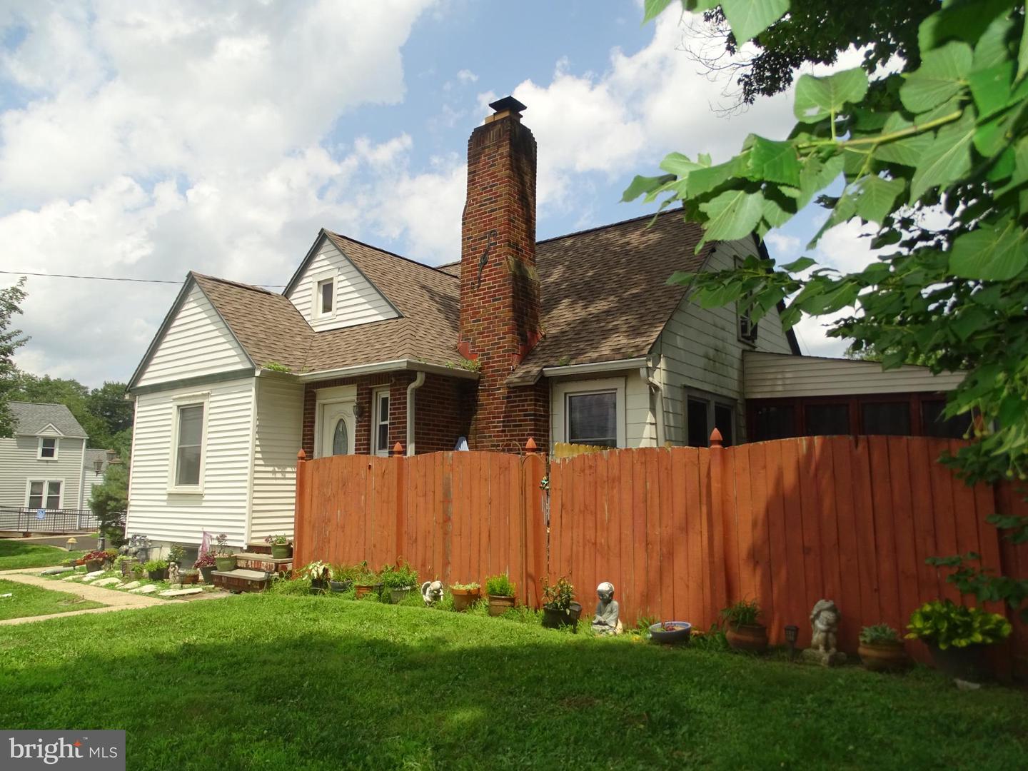 131 W Street Rd W Property Photo 3