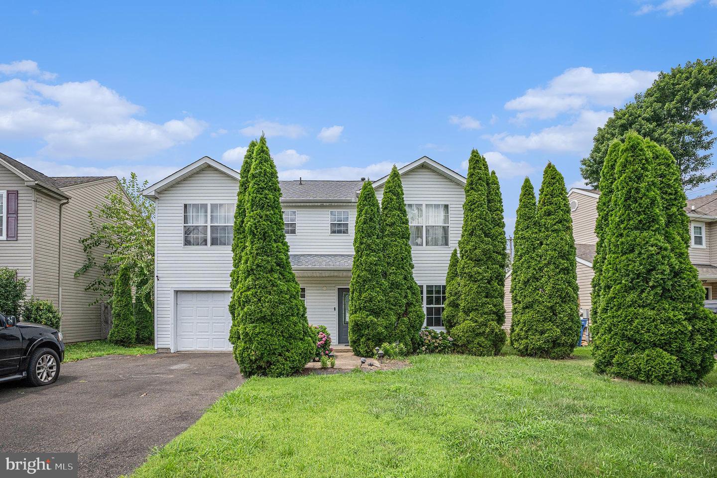 804 Logan Ave Property Photo 1