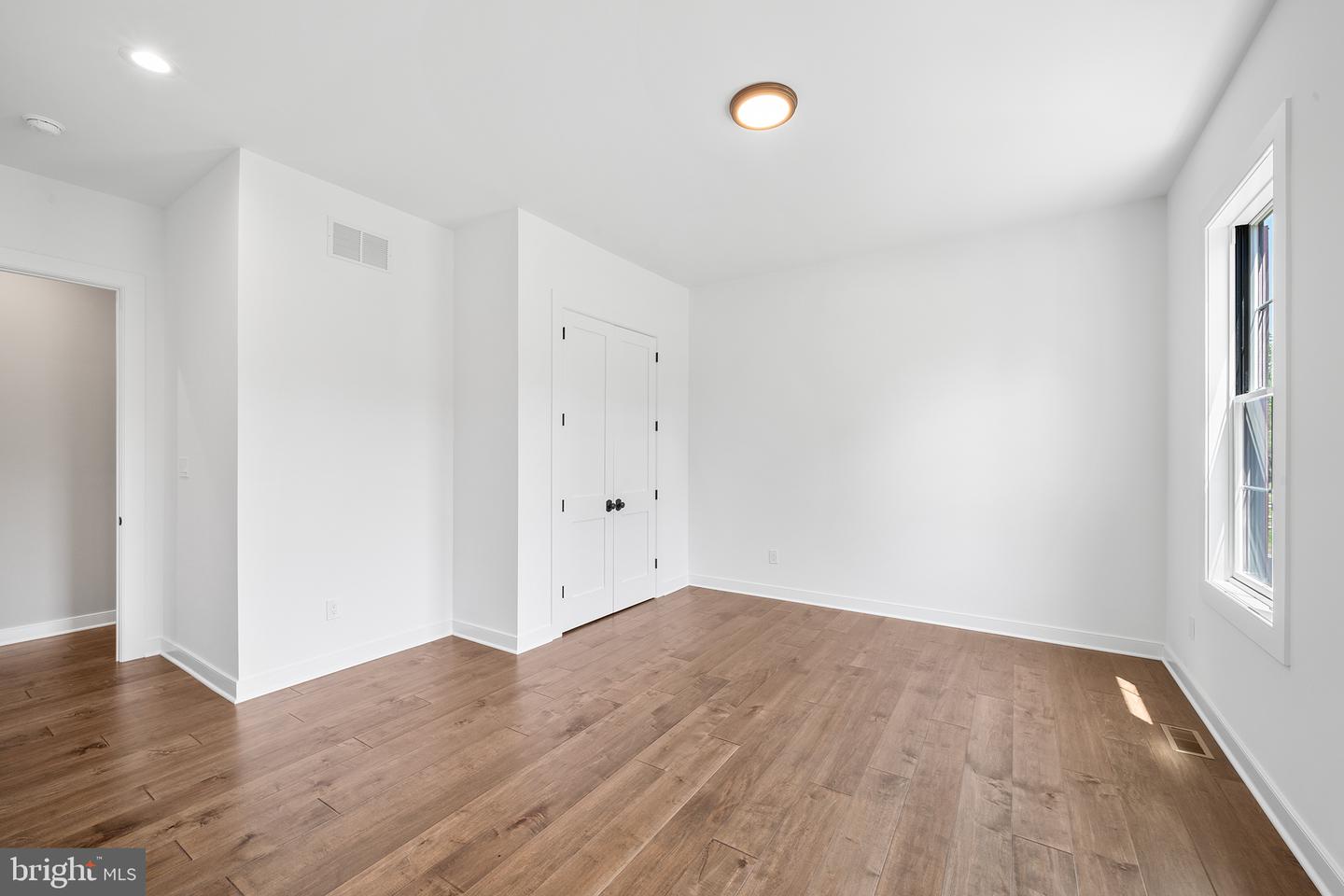 744 Broad Street Property Photo 12