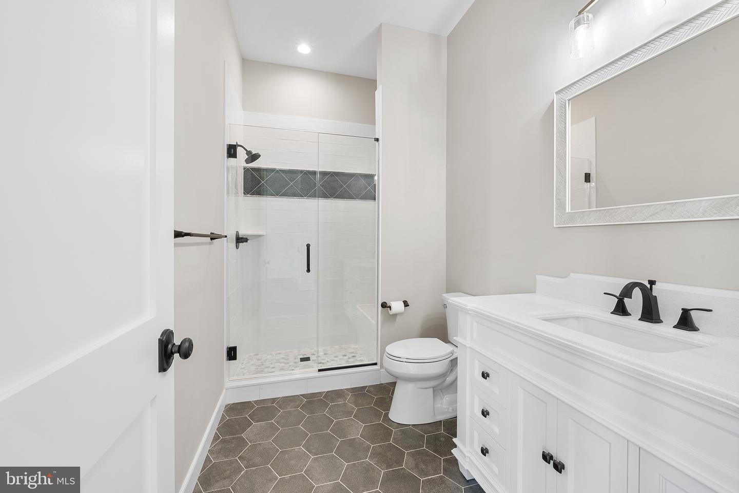 744 Broad Street Property Photo 13