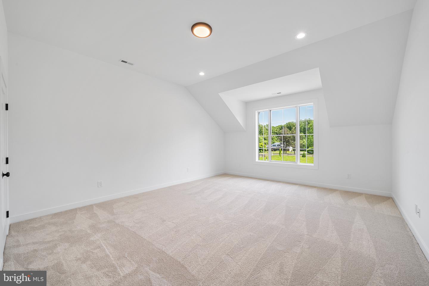 744 Broad Street Property Photo 40