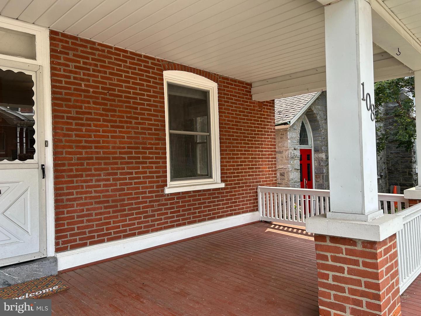 108 Green St Property Photo 1