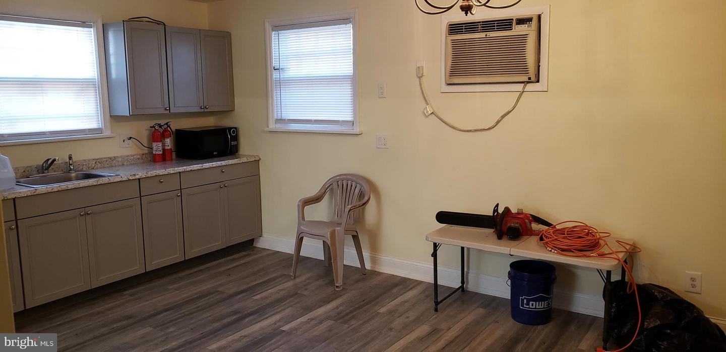 7024 Bristol Pike Property Photo 20