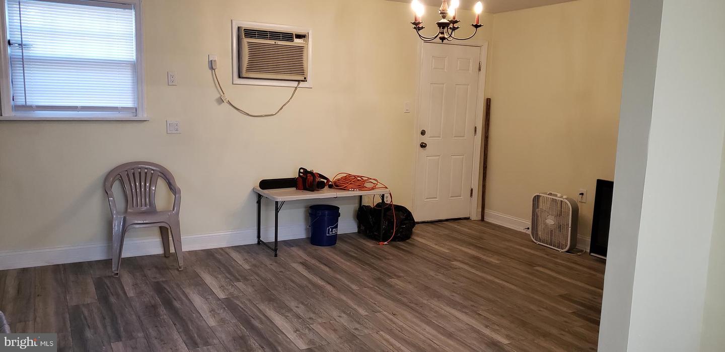7024 Bristol Pike Property Photo 23