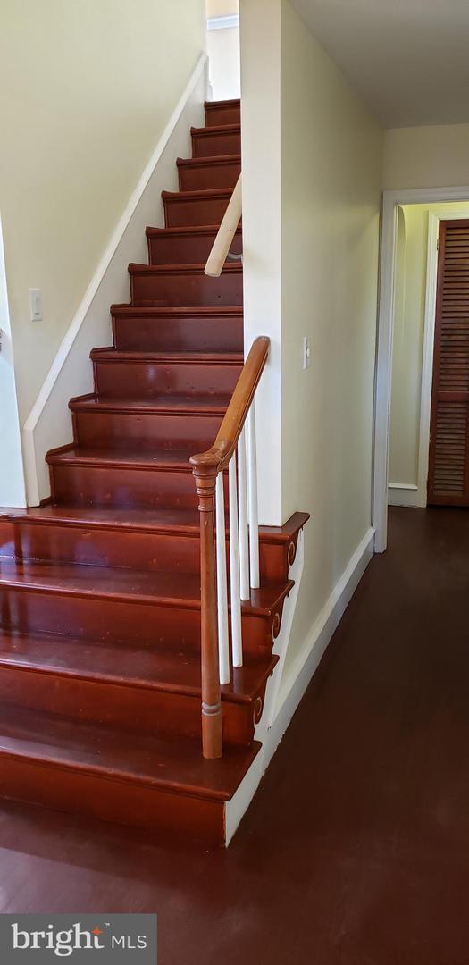 7024 Bristol Pike Property Photo 27
