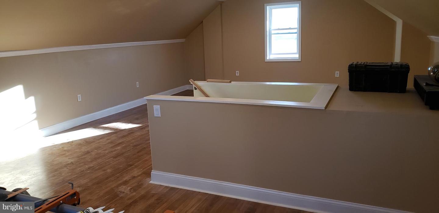 7024 Bristol Pike Property Photo 35