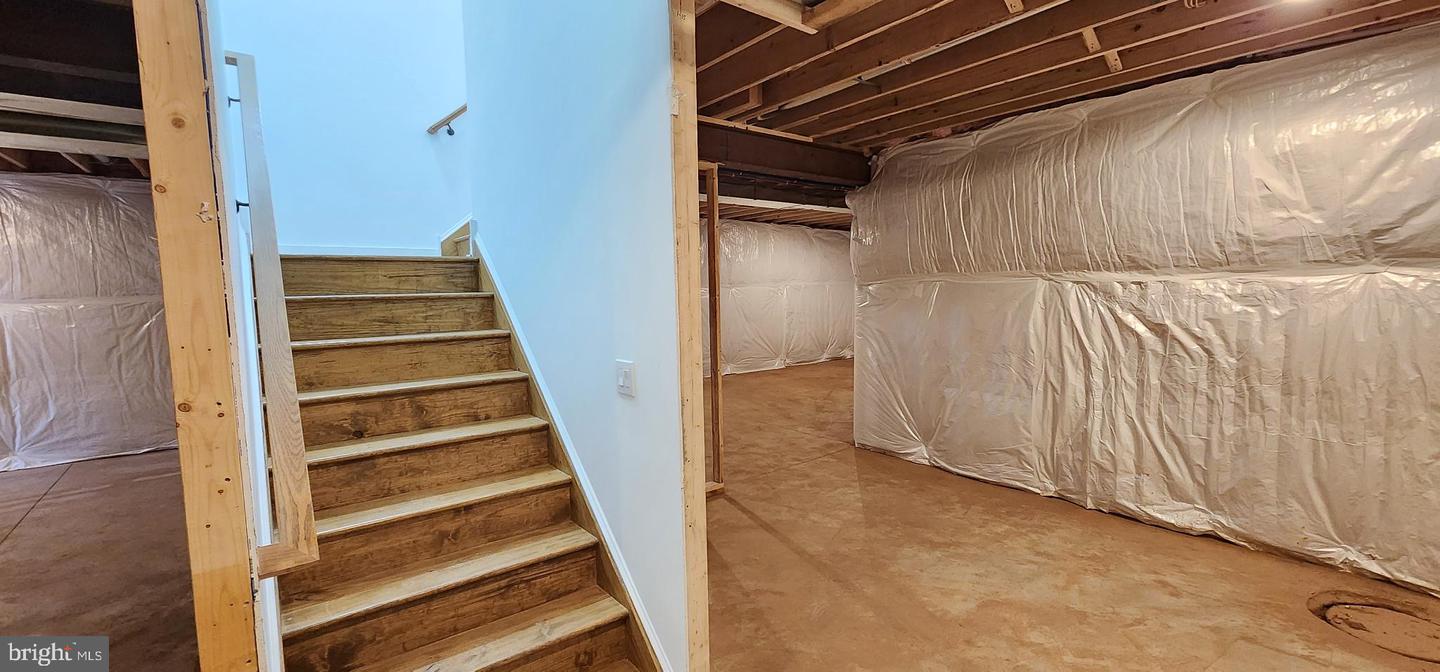 11b Fairview Ave Property Photo 52