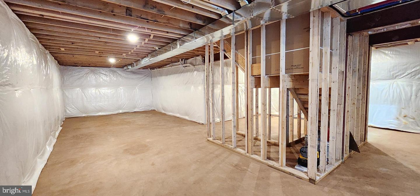 11b Fairview Ave Property Photo 55