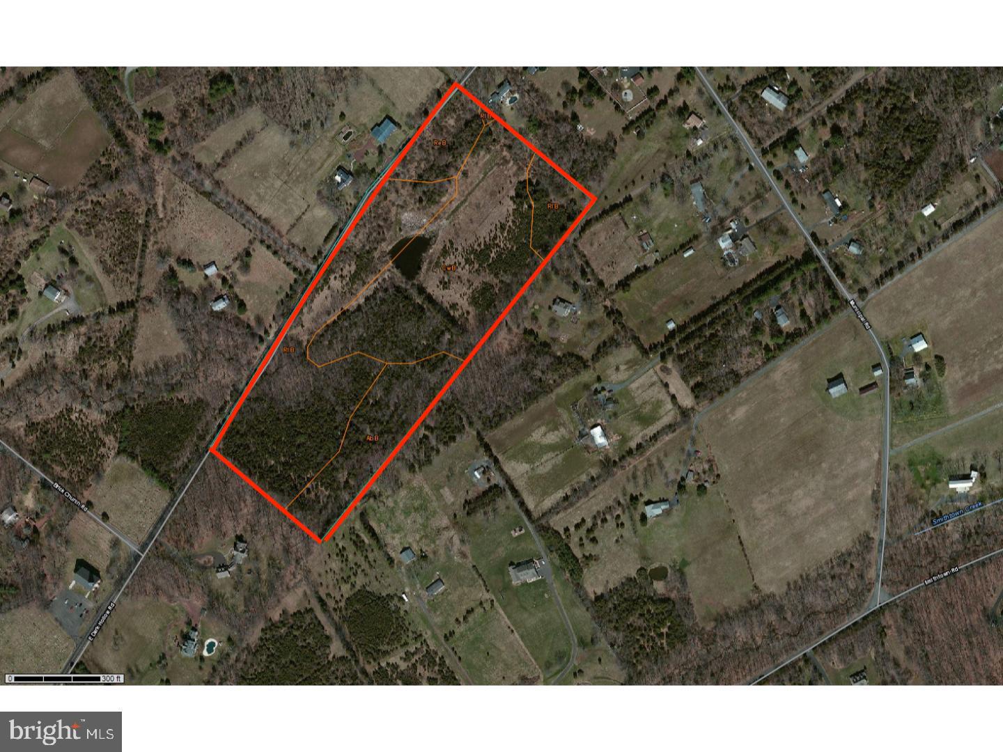 295 E Dark Hollow Rd Property Photo 10