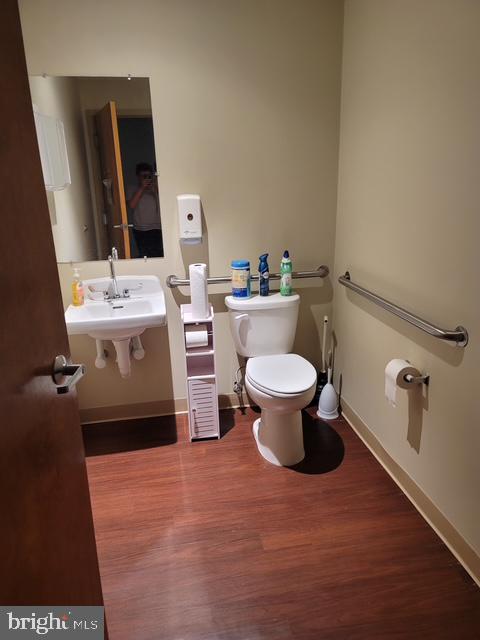 385 Oxford Valley Rd #310 Property Photo 14