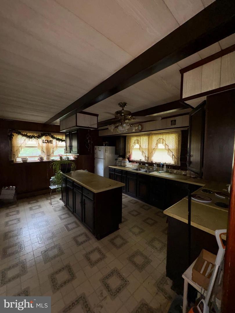 534 Airy Ave Property Photo 5
