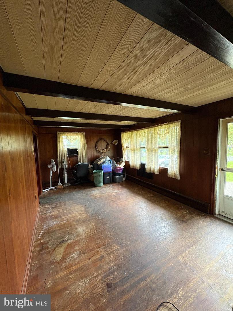 534 Airy Ave Property Photo 6