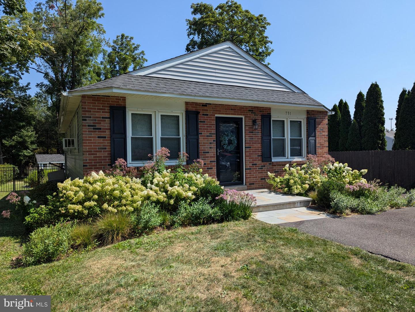 713 Neshaminy Ave Property Photo 1
