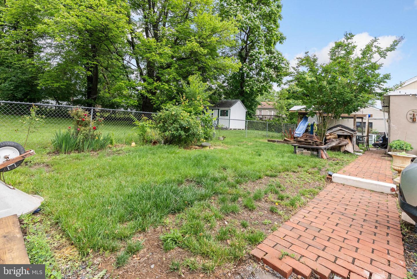 2411 Paris Ave Property Photo 13