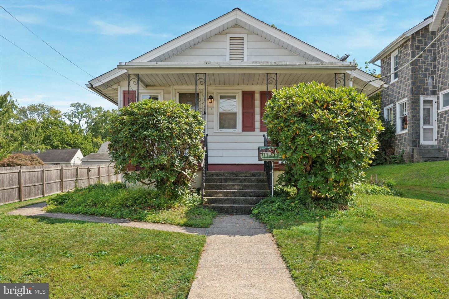 333 S 4th St Property Photo 1