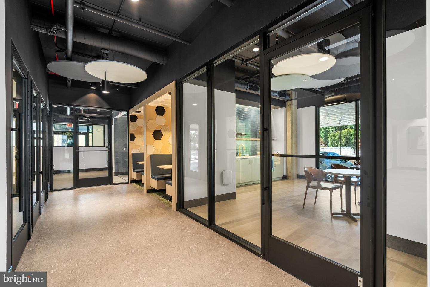 144 N Main St #co-working Space Property Photo 3