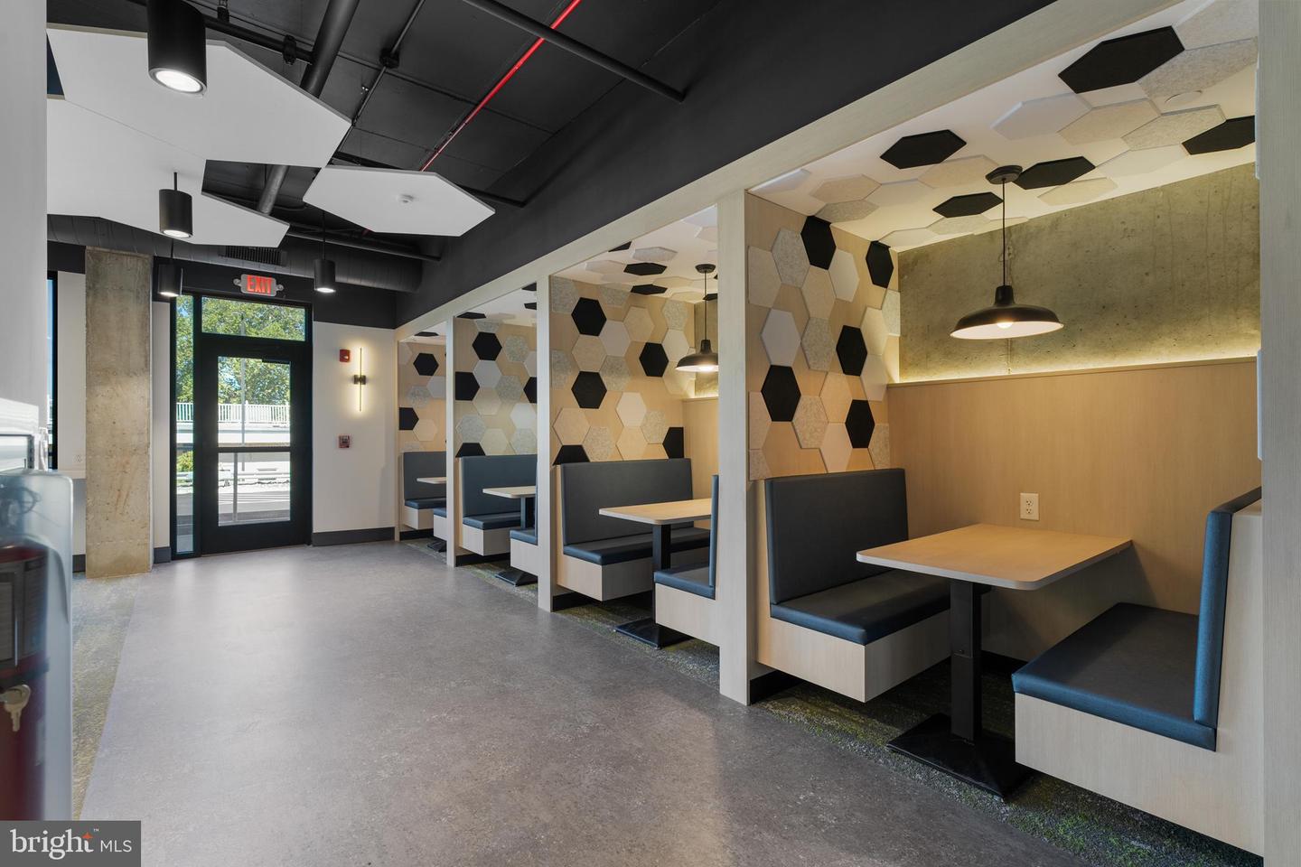 144 N Main St #co-working Space Property Photo 4