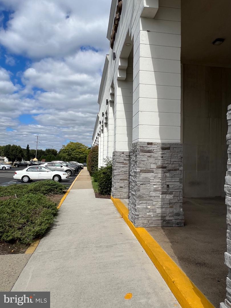 1200 Veterans #a-3 Property Photo 2