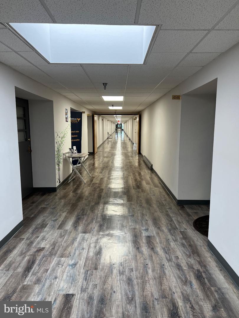 1200 Veterans #a-3 Property Photo 4