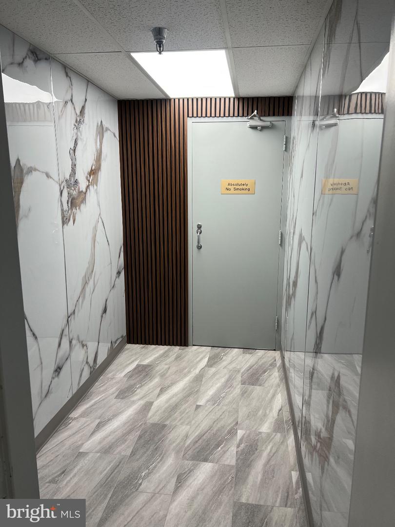 1200 Veterans #a-3 Property Photo 7
