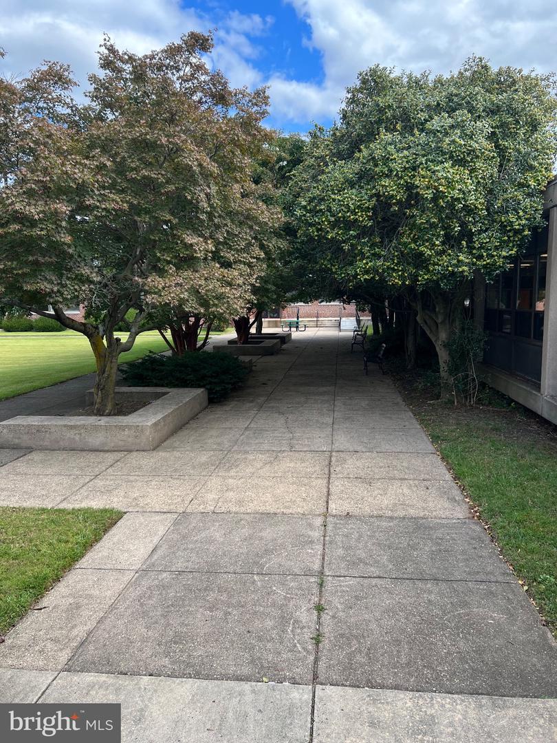 1200 Veterans #a-3 Property Photo 10