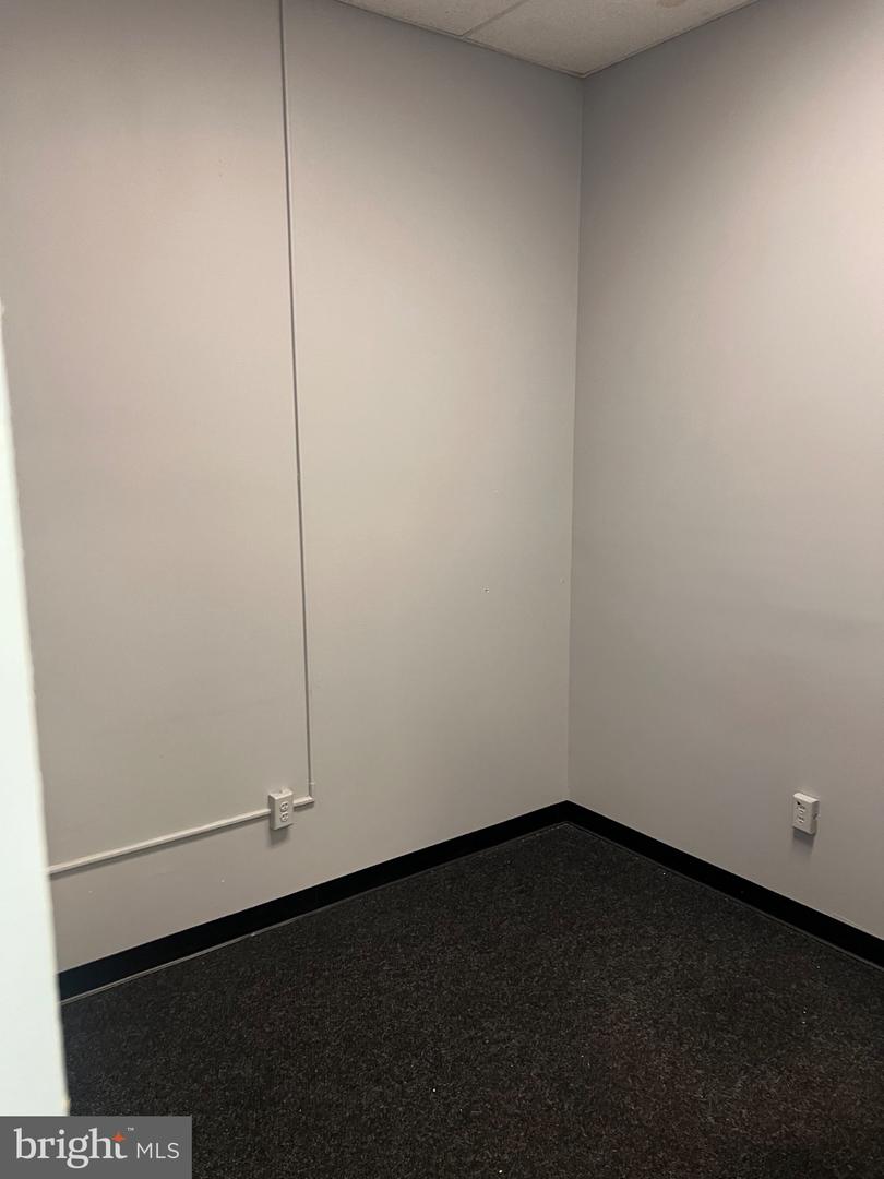 1200 Veterans #a-3 Property Photo 12