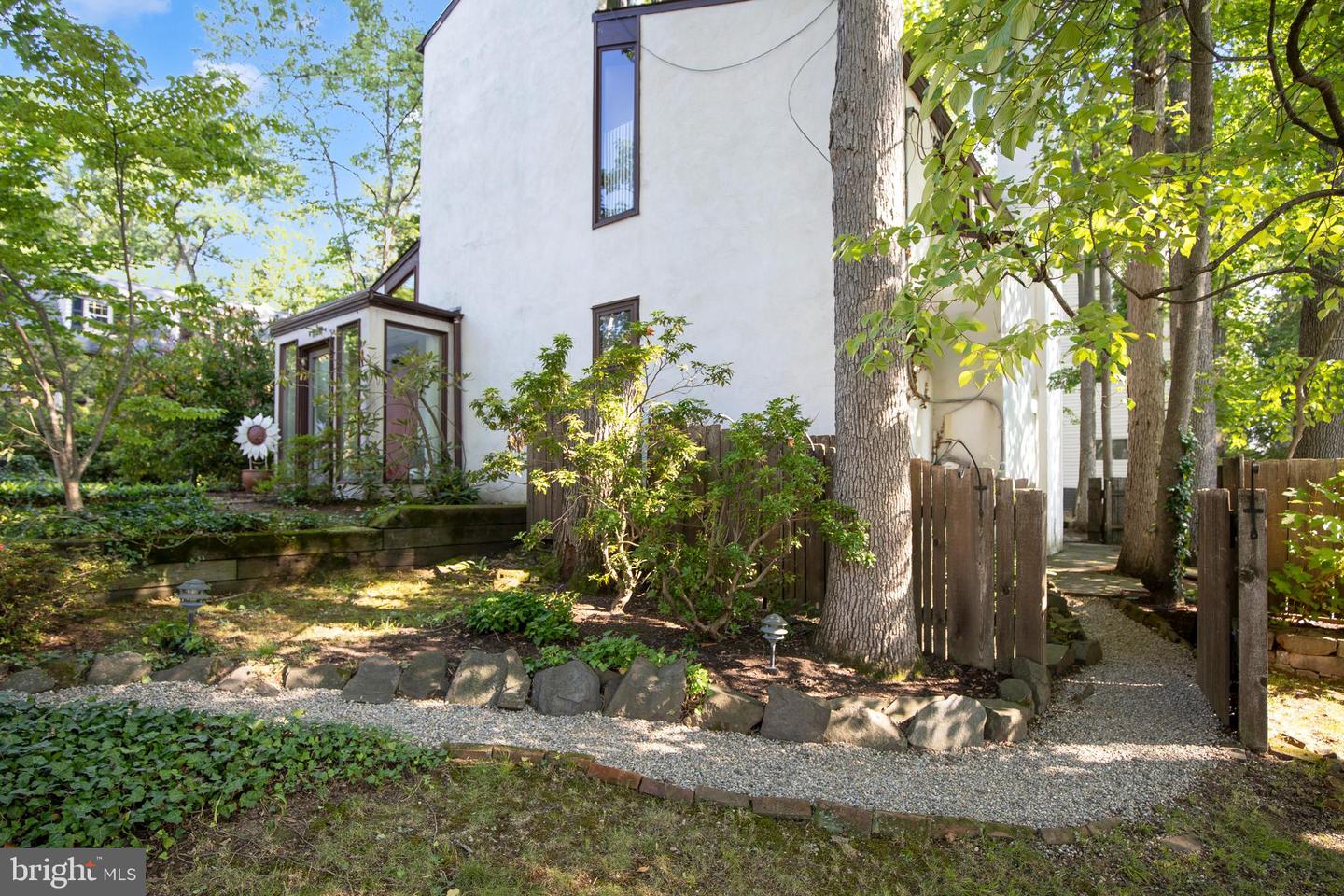 195 Lafayette St Property Photo 33