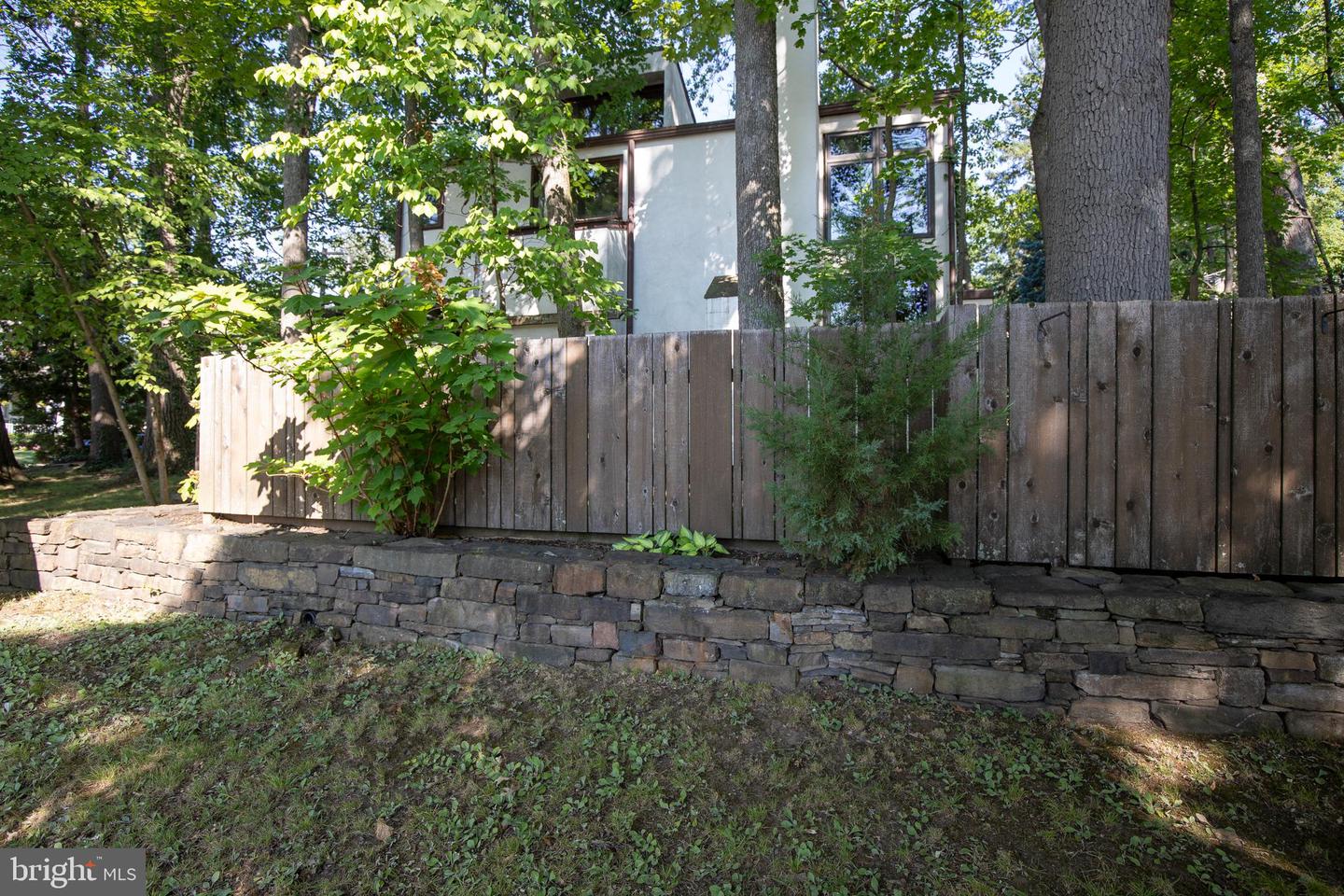 195 Lafayette St Property Photo 36