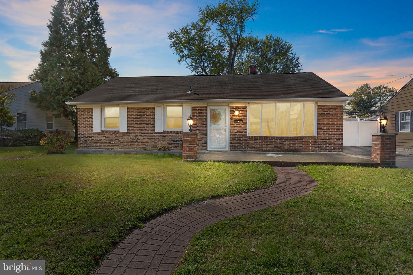 3726 Berkley Rd Property Photo 1