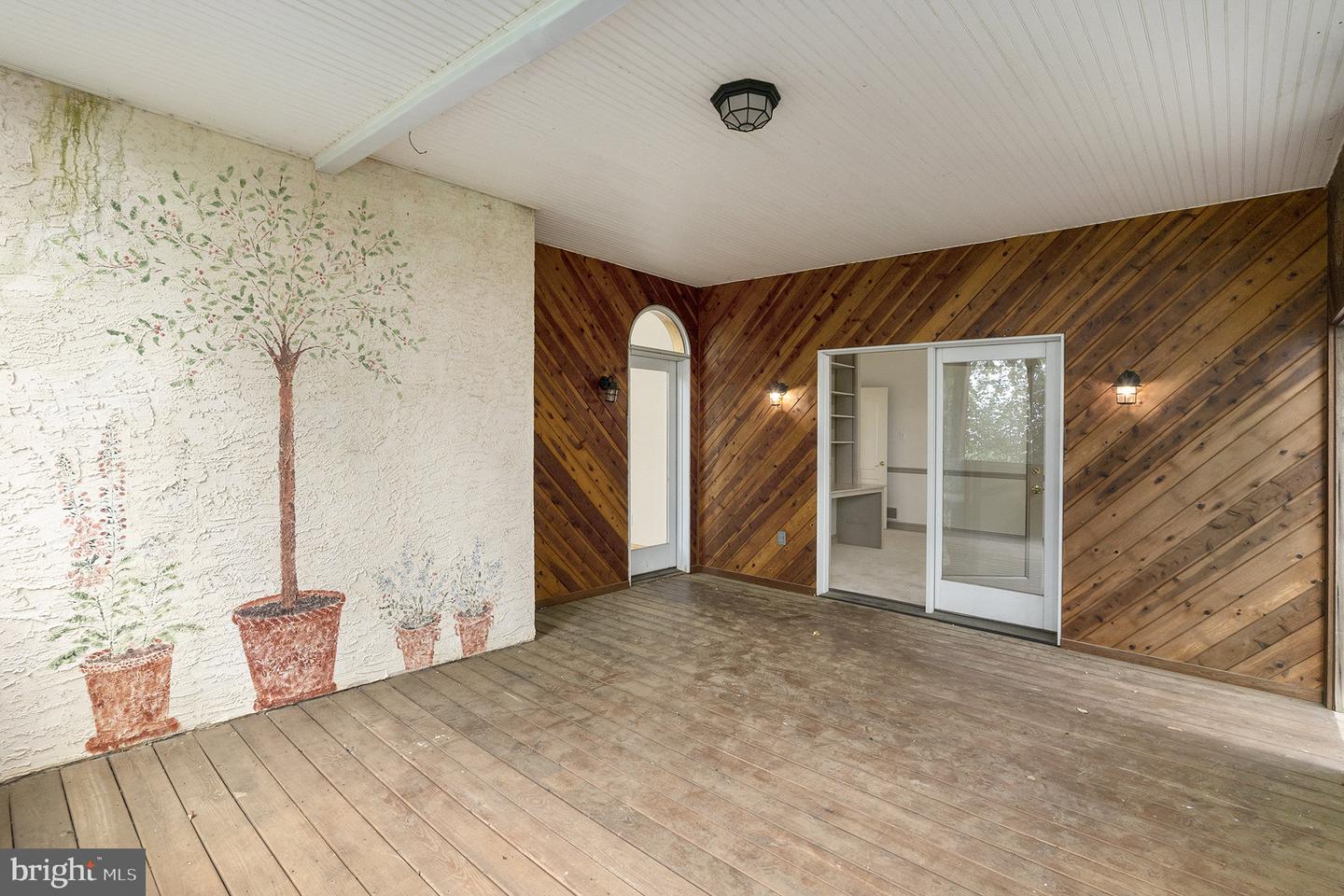 520 Johanna Property Photo 25