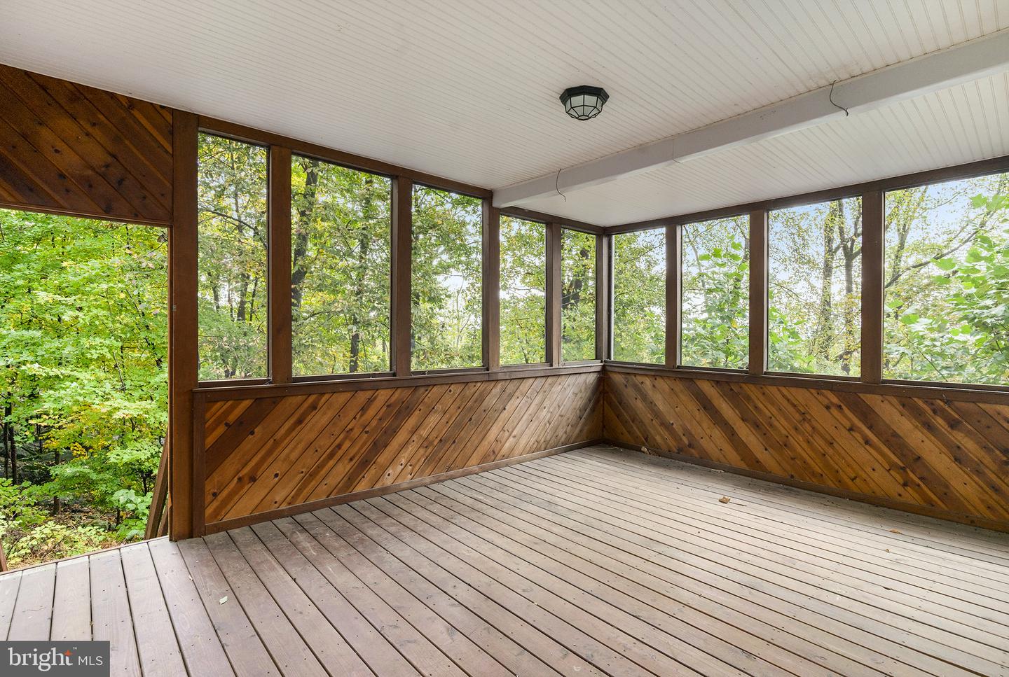 520 Johanna Property Photo 26