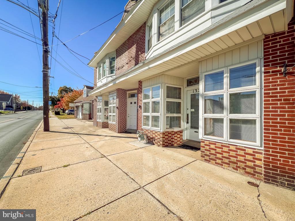 132 N Bellevue Ave Property Photo 1