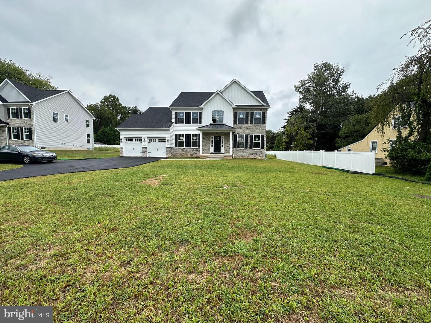 43 Davisville Rd Property Photo 2