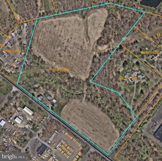 4595 County Line Rd Property Photo 2