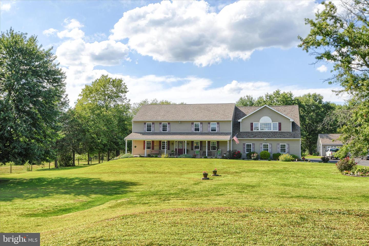1010 Sweetbriar Rd Property Photo 3