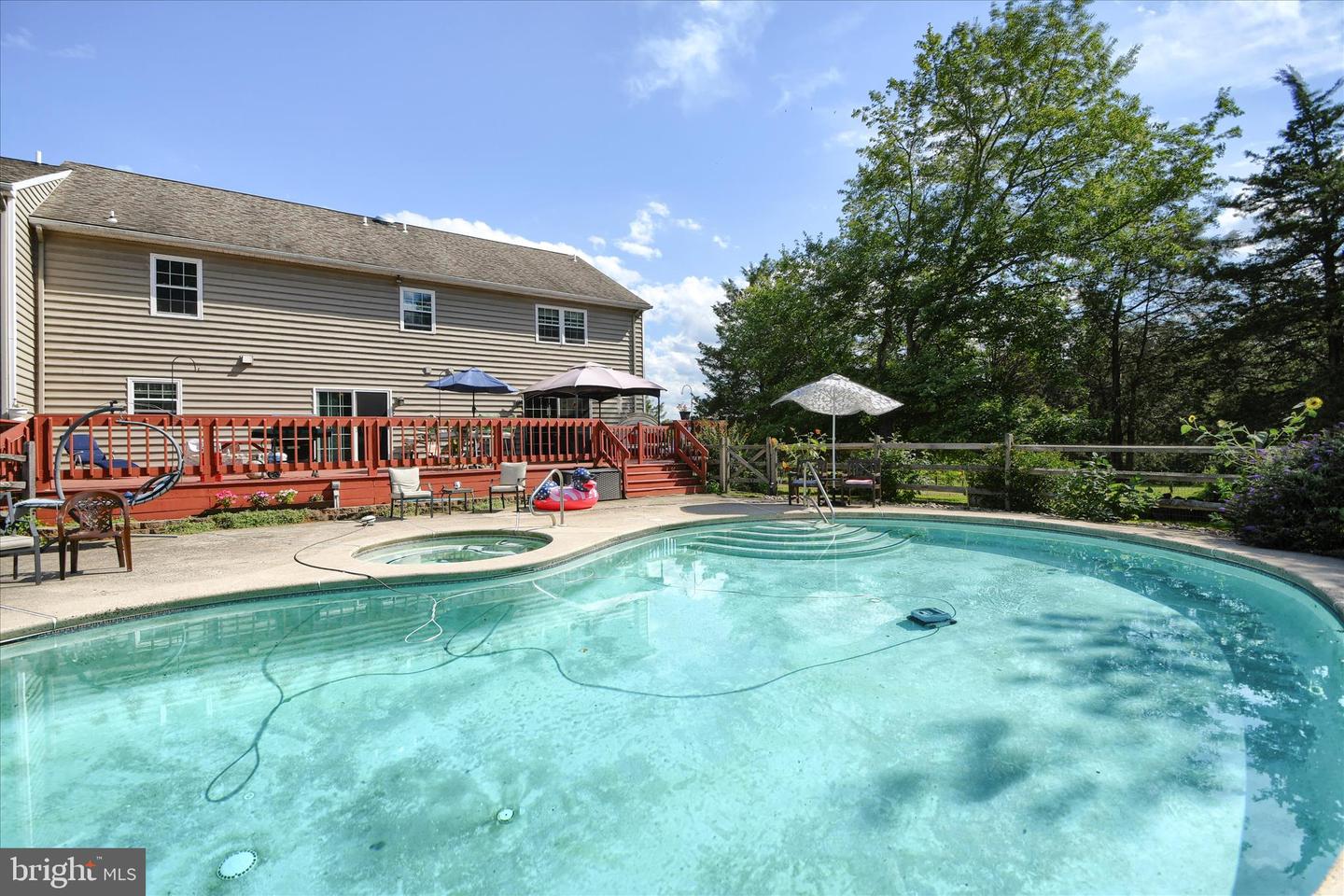 1010 Sweetbriar Rd Property Photo 48