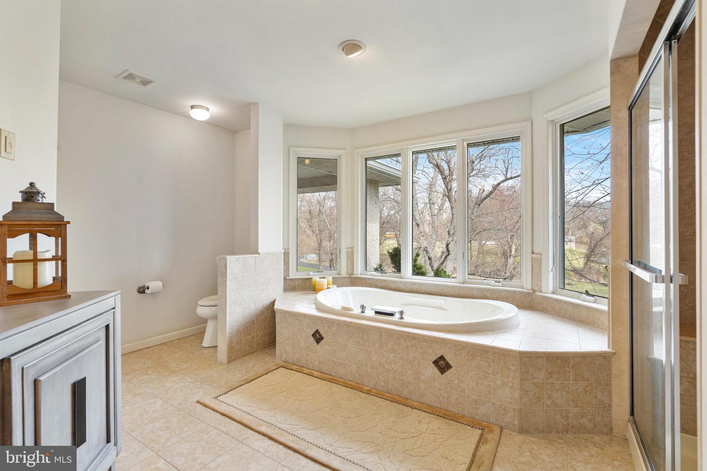 100 E Holland Rd Property Photo 25